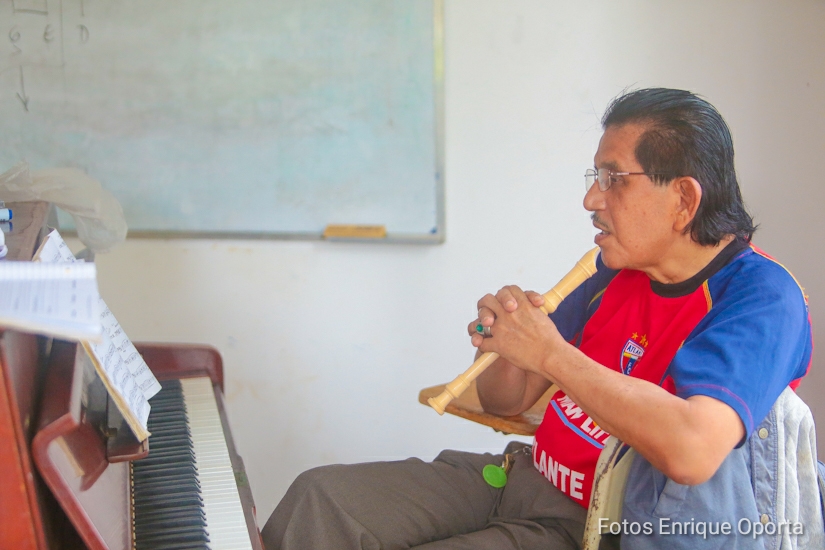 MUSICA